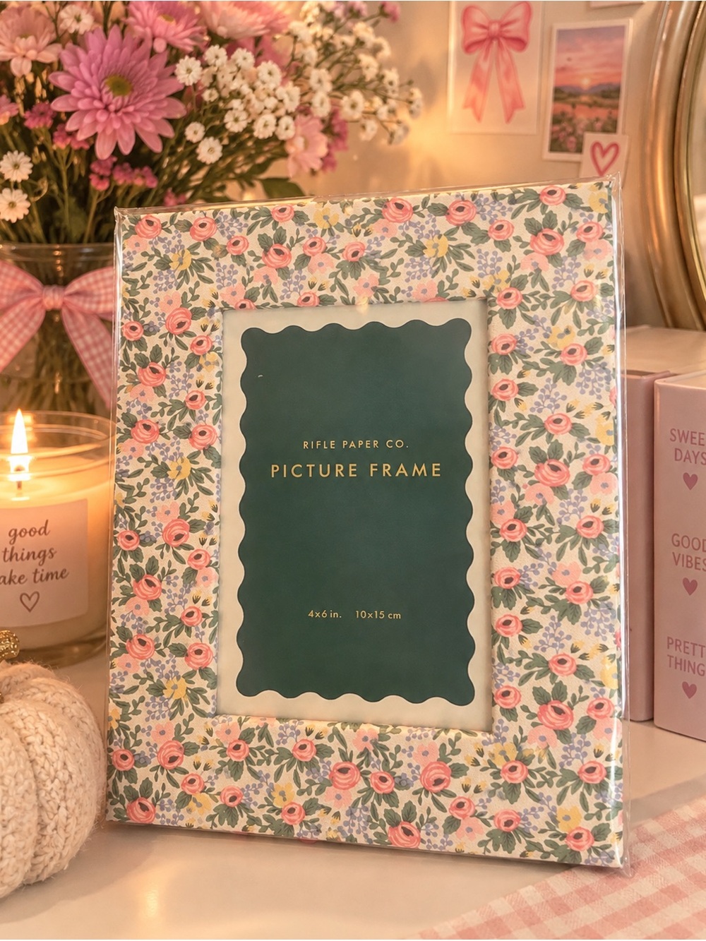 Floral picture frame